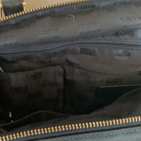 Michael Kors handbag - Picture 7 of 8